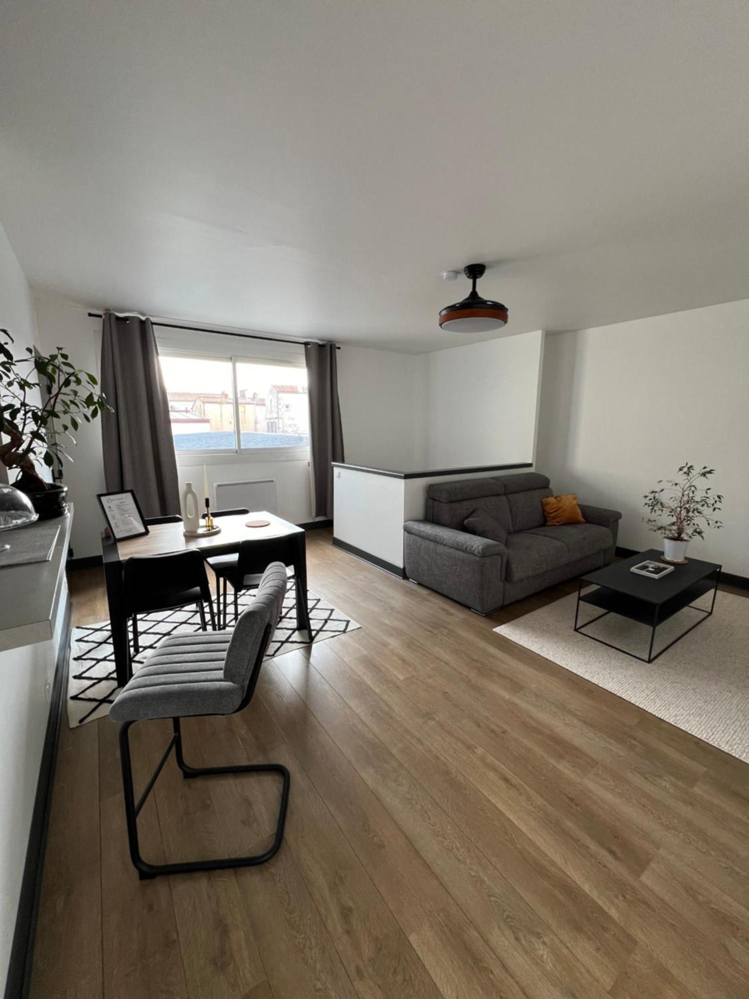 Hyper Centre A 80M Du Vieux Marche, T2 Calme Vue Sur Les Toits Rue Du Minage Apartment La Rochelle  Ngoại thất bức ảnh