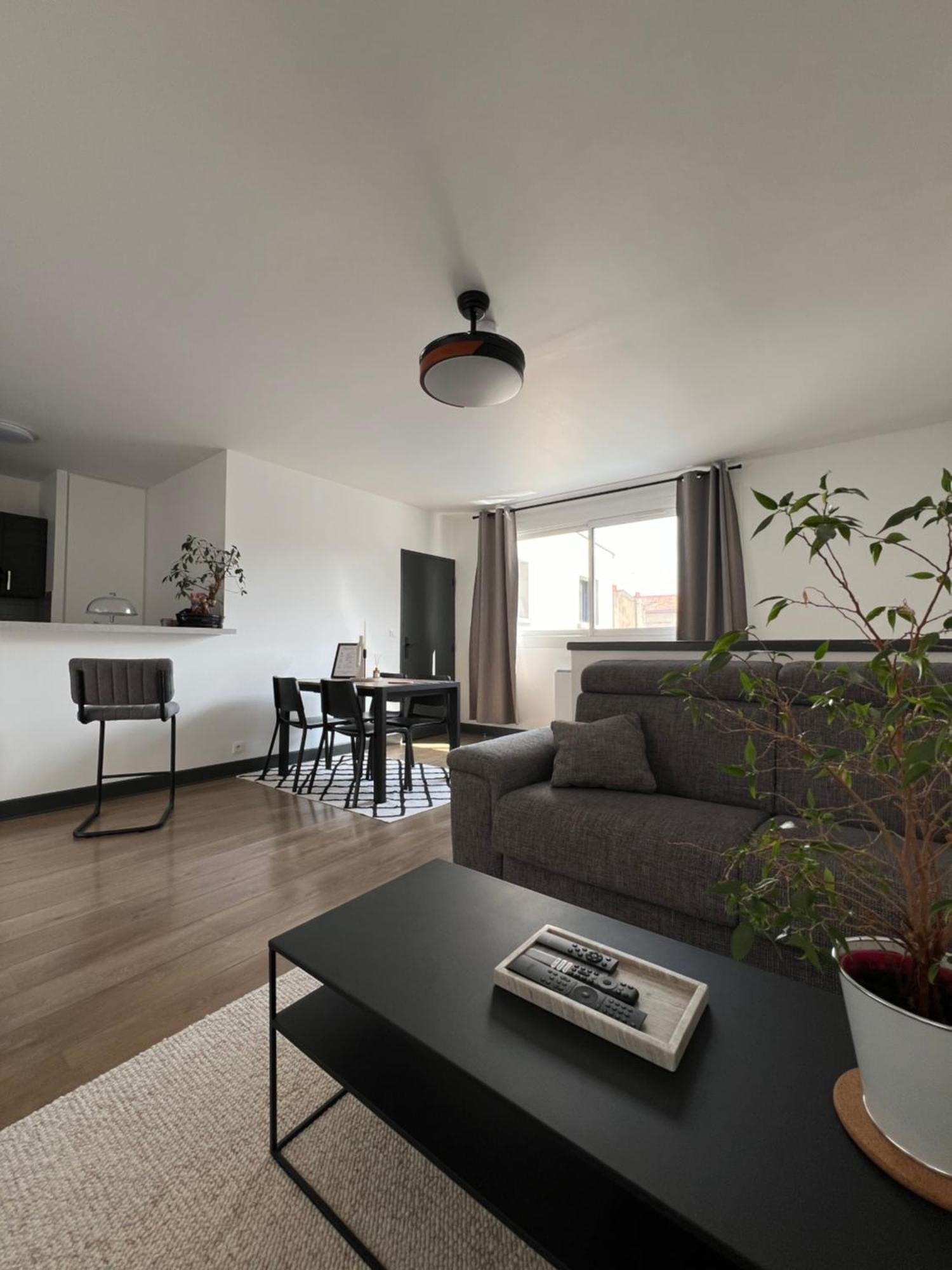 Hyper Centre A 80M Du Vieux Marche, T2 Calme Vue Sur Les Toits Rue Du Minage Apartment La Rochelle  Ngoại thất bức ảnh